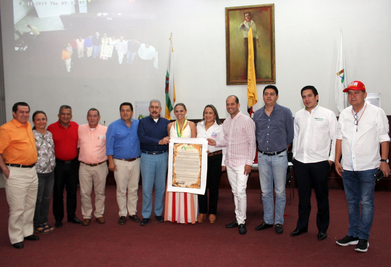 Diputados Alirio Esquivel, Clara Vega, Armando Acuña, Julio Cesar Díaz, Alfadil Ortigoza, Jesús Antonio Peña Parra, Ana María del Pilar Molina Cedeño, directora Canal 2 Alpavisión, Sandra Hernández, Gustavo Adolfo Andrade Dussan, gerente Alpavision, José Eustacio Rivera, Oscar Urueña y Orlando Ibagón.